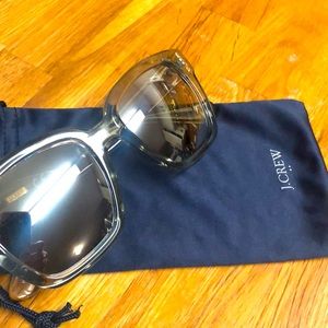 NWOT J. Crew sunnies